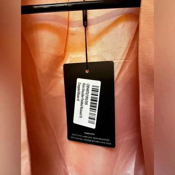 Pretty Little Thing Pink Shoulder Padded Relaxed Fit Cropped Blazer - Picture 3 of 7